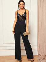 Jumpsuit de pierna recta con tirantes y cuerpo de encaje transparente