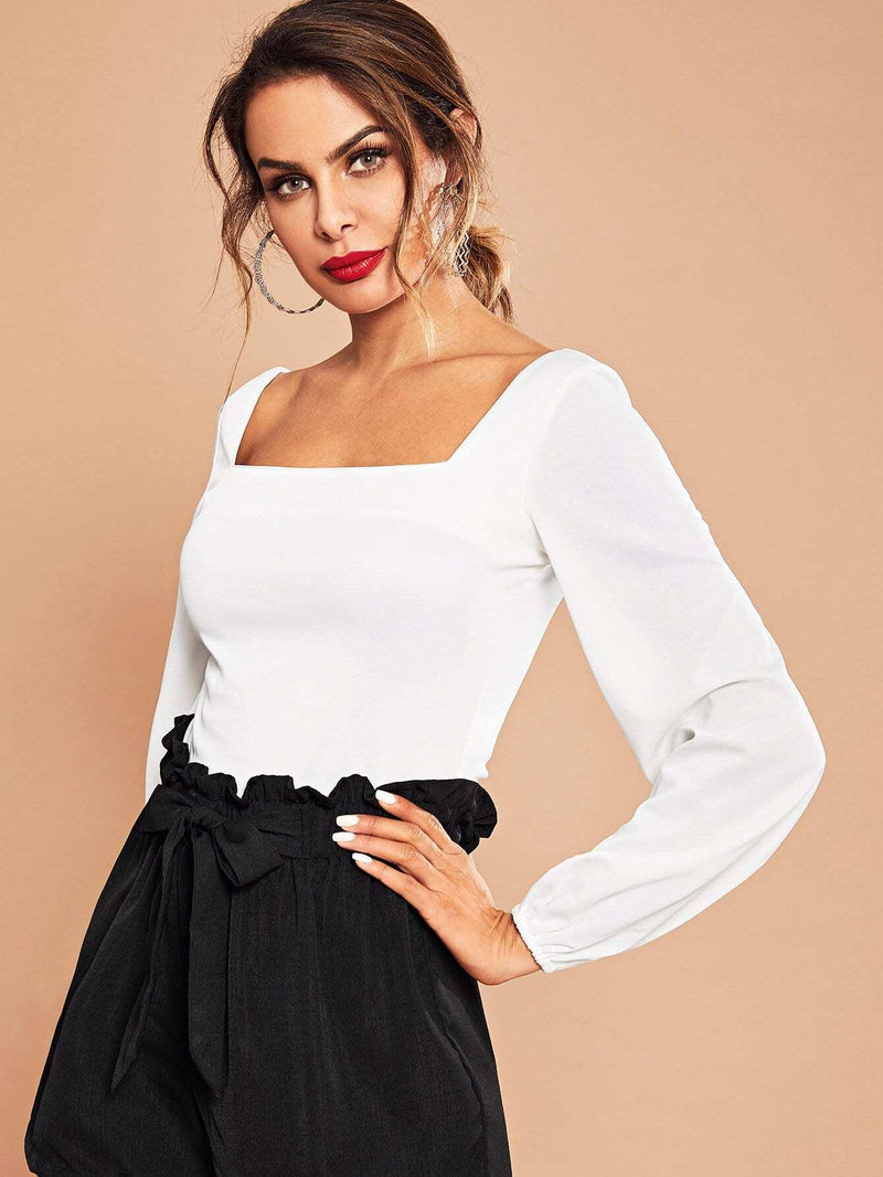 Top liso con manga obispo y cuello cuadrado